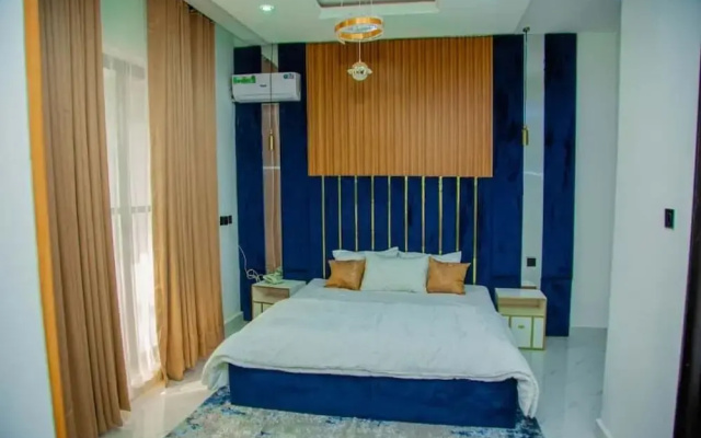 Aviv Luxury Homes