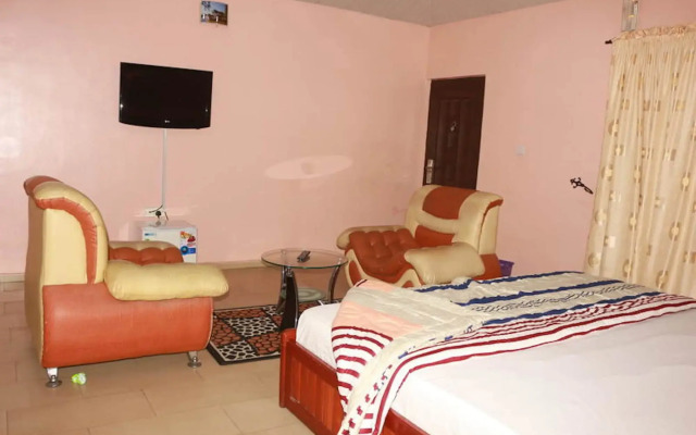Emrosy Hotels