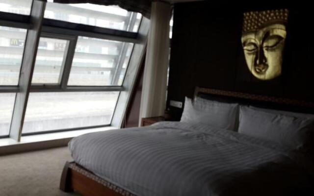 Zhonghang Xiangtong Yacht Club Hotel