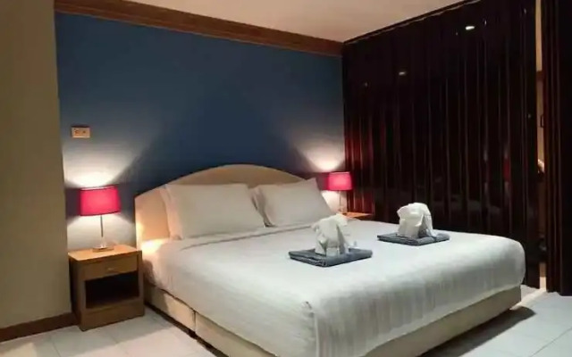 Patong Beach Gardens - Pool, Fast Wifi, Smart TVs