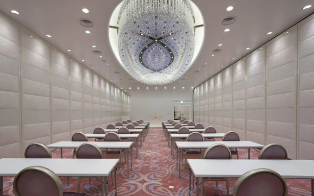 Elsereine Osaka