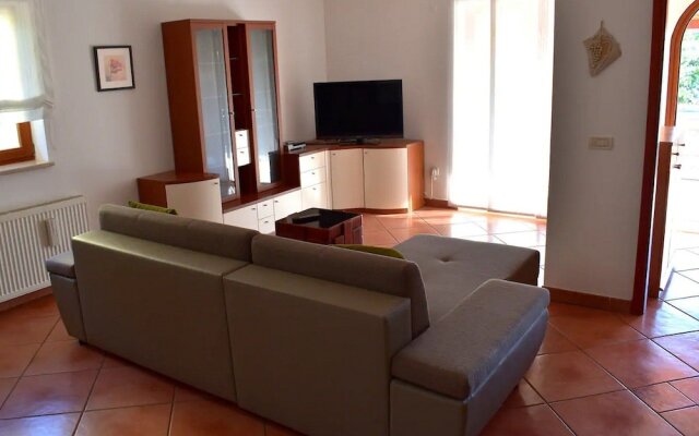 Apartment Take a Look