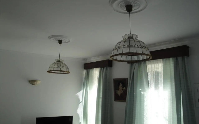 Violeta House