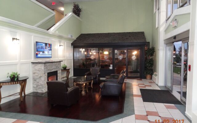 Days Inn And Suites Columbus East Airport