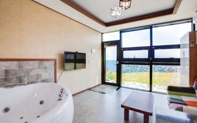 Yeongdeok Bapoom Hill Pension