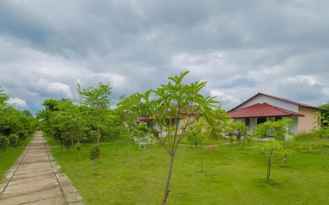 Tuli Veer Bagh Resort Turia