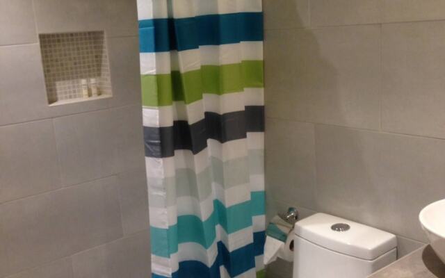 Room-cozy Studio With Heating Near San C