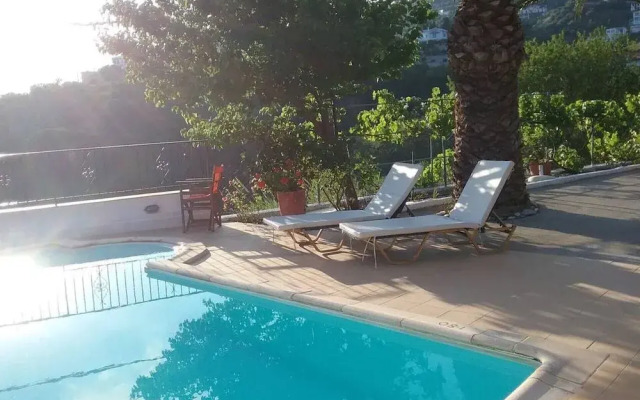 Paradise Found - A Greek Retreat With The View