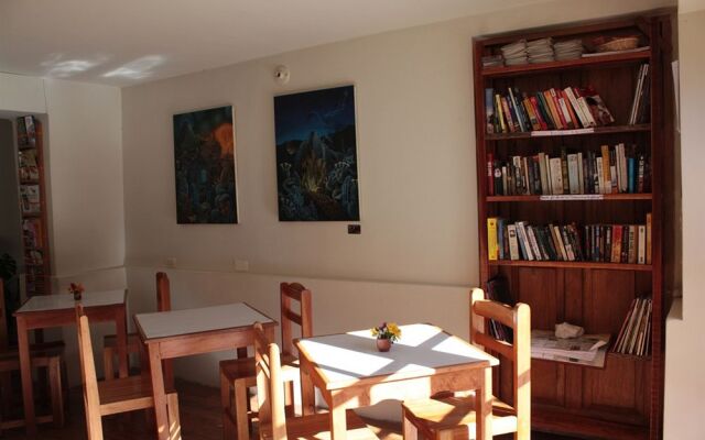 Apu Lodge B&B