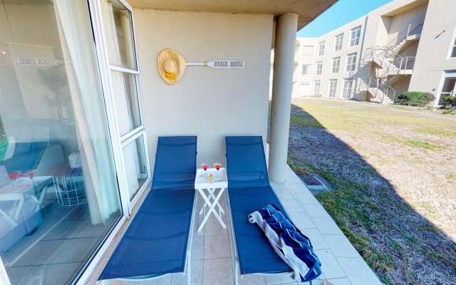 Luxury on the Beach, Lagoon Beach