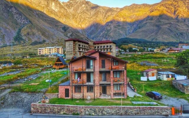 Hotel Axien Kazbegi