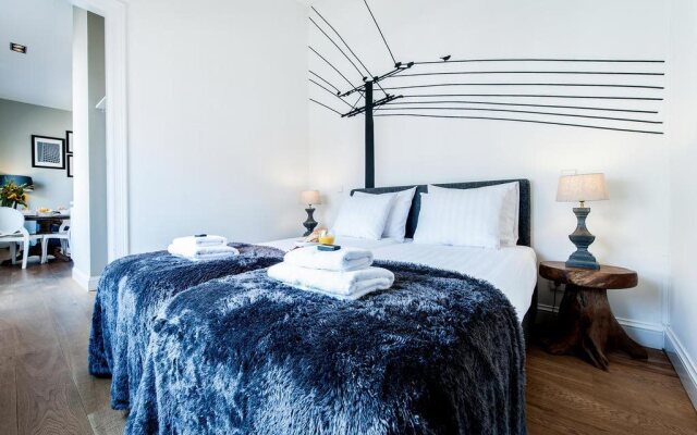 YAYS Amsterdam Vondelpark by Numa