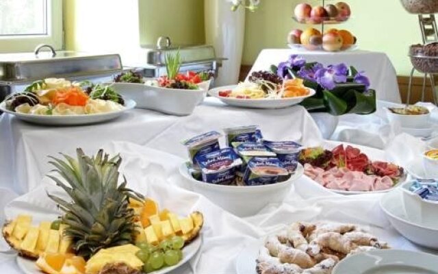 Hotel Sharingham