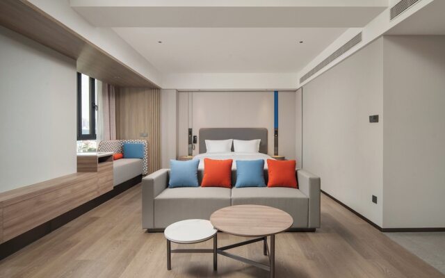 Holiday Inn Express Xi An Aerospace Town by IHG