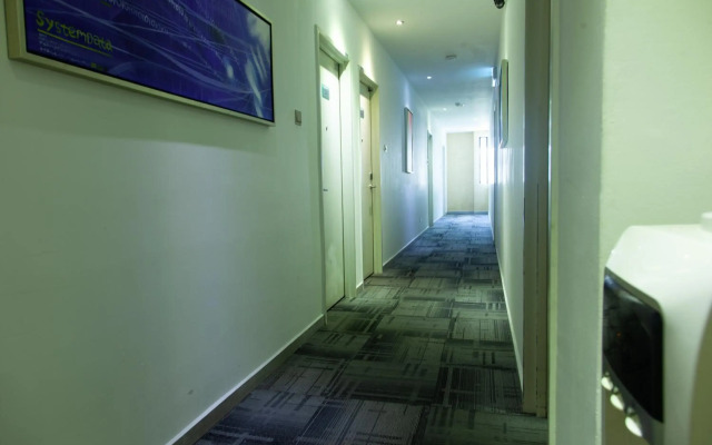 M Design Hotel at Shamelin Perkasa