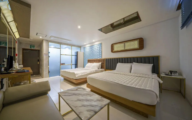 Gyeongju K Hotel &amp; Pension