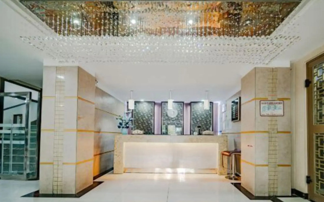 Good Home Hotel (Corps No. 2 Middle School Autonomous Region Party School Branch)