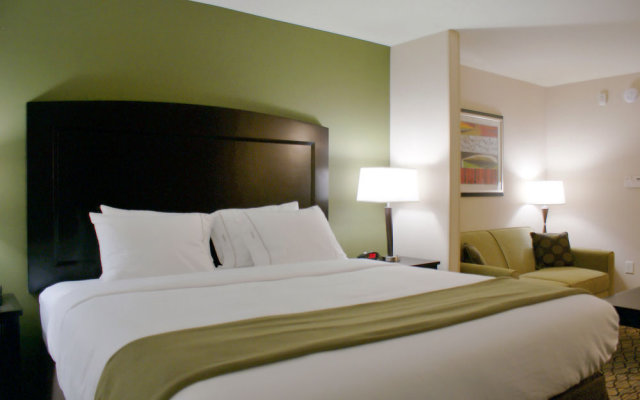 Holiday Inn Express & Suites Tulsa South Bixby