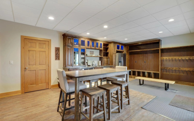 692 Disciples Village Condo