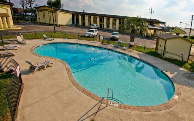 OYO Hotel Augusta Downtown