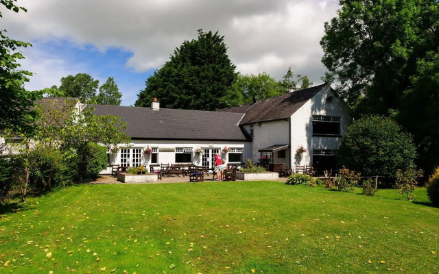 Brown Trout Golf & Country Inn