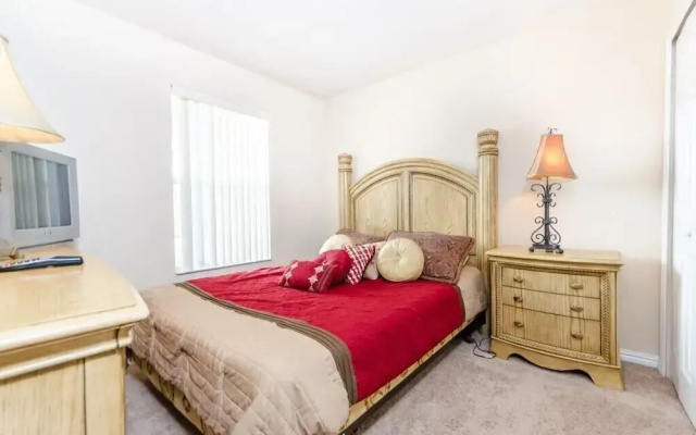 734lam Regal Palms Town Home
