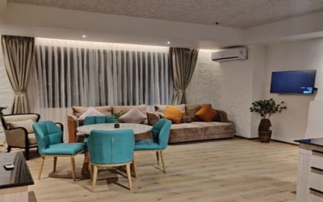 MeroStay 169 Shi Hotel