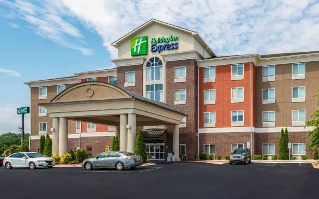 Holiday Inn Express Hotel and Suites Statesville, an IHG Hotel