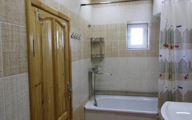 Guest House Caravan Tamchy