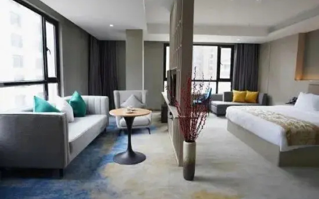Bali Hotel Maoming