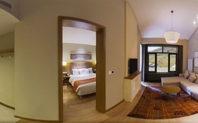 Holiday Inn Changbaishan Suites