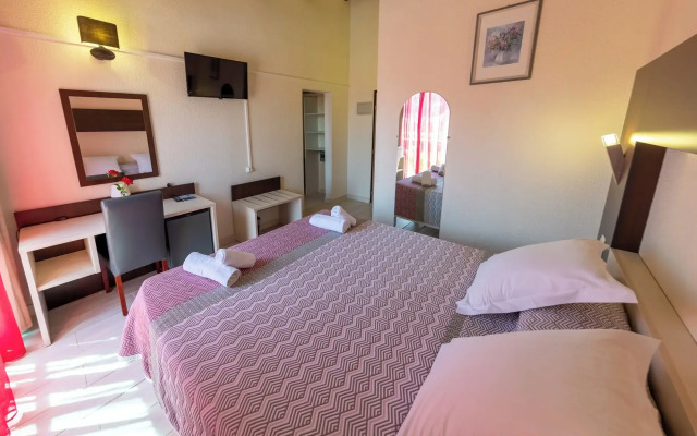 Brit Hotel Confort Helios Agde