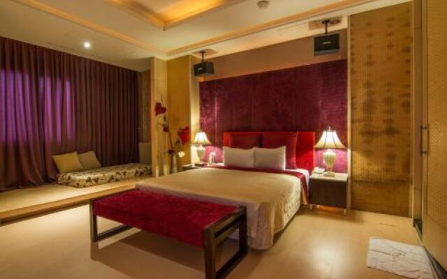 Gold Sand Motel
