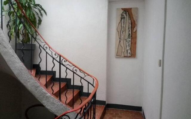 Appt 2 chambres au centre ville 4è