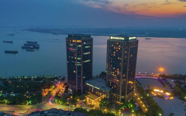 DoubleTree by Hilton Hotel Wuhu
