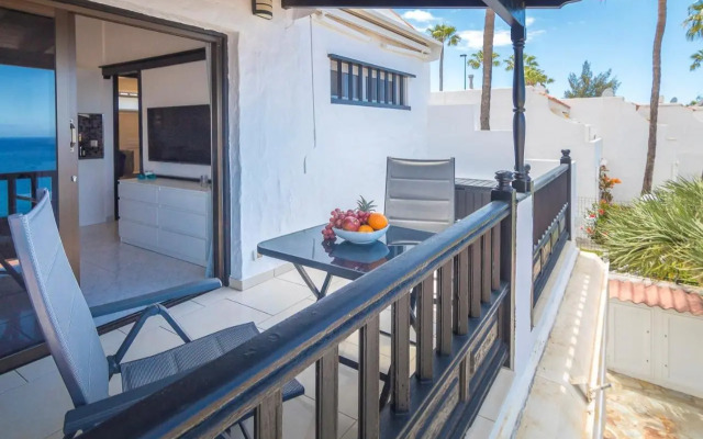 Sunset Dream Bungalow with balcony sea view.