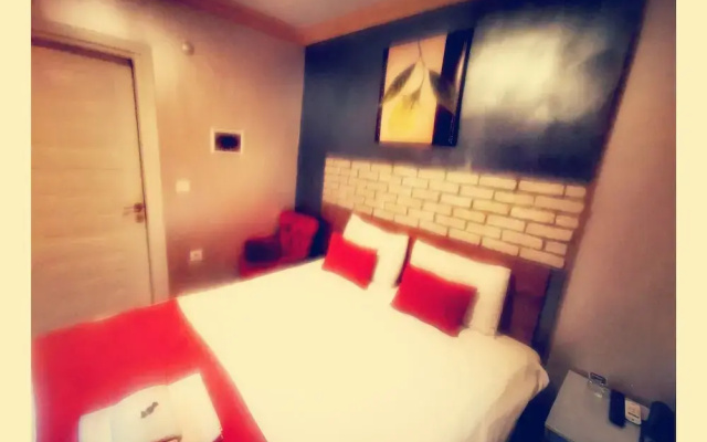 Ador Troia Hotel