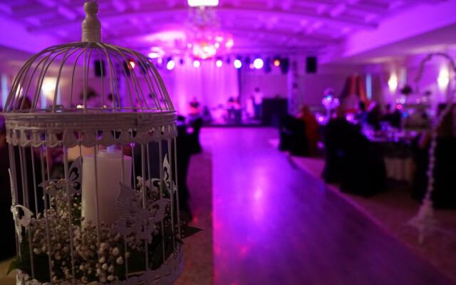 Asrin Park Hotel