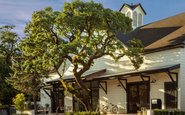MacArthur Place Hotel & Spa