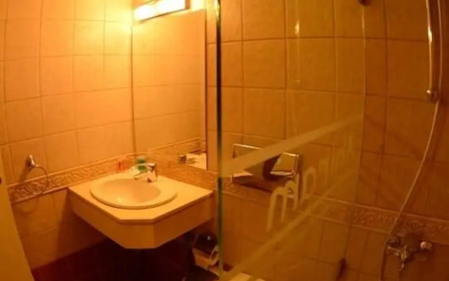 Ahiram Hotel