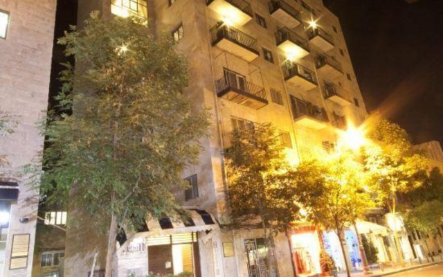 Hillel 11 Hotel