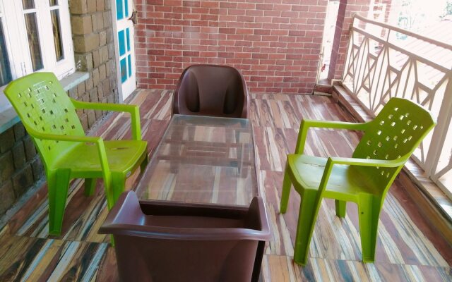 Fabhotel Royal Green Buds