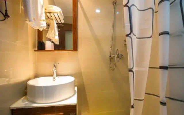 Yijiayi Holiday Hotel