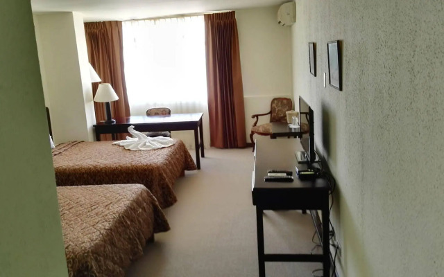 Nuevo Maragato Hotel & Hostel
