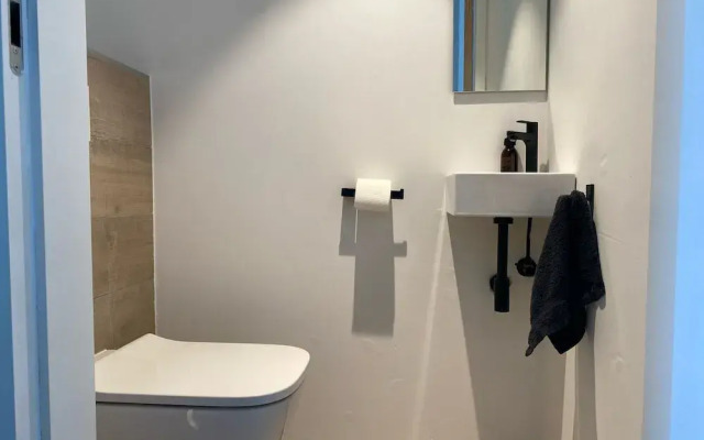 Seafront Luxury With Ocean Views