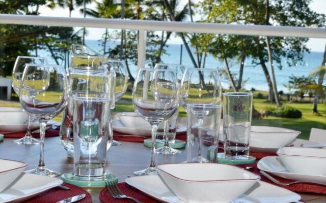Coson Bay Hotel & Residence