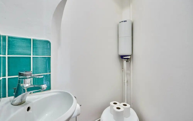 Charming 1 Bedroom Apartment Le Marais