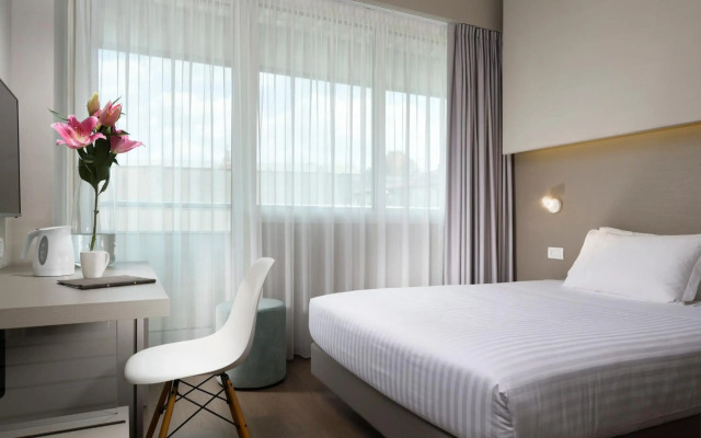 Glance Hotel In Florence