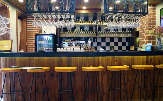 Shanghai Lintin Holiday Hotel