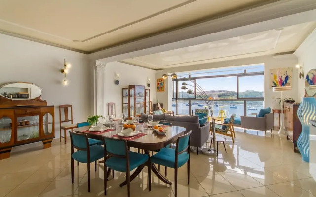 Magnificent Sunny Seafront Apart Sliema